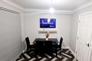 9 Guest 7 Beds Lovely House in Rossendale - Newchurch - 2