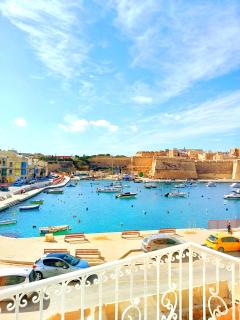 Beautiful large Sea Front Duplex Loft - Kalkara - 6