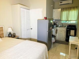 Tamra's Cozy Hideaway - Montego Bay - 0