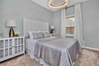 Private Suite in Upscale Neighborhood - 0