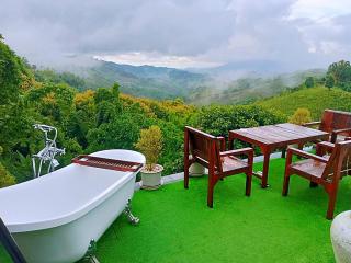 Black Diamond Camping - Khao Kho - 3