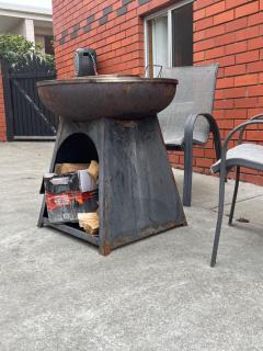 Wombats Den A warm and cosy semi underground retreat - 2