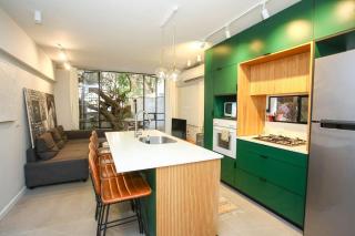 Boutique 1BR Garden TLV Apartment - 7