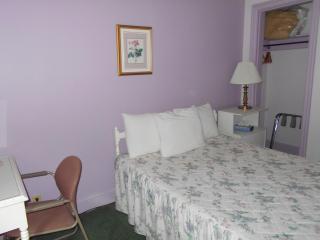 Braeside Country Inn - 8