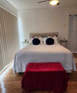 Sturgeon Getaway on Henty - Dunkeld - 5