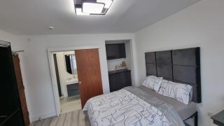 Stylish Suites with kitchenette - London Colney - 3