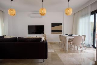 Luxury New Villa with 4 Bedrooms and Private Pool - 3