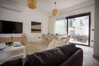 Luxury New Villa with 4 Bedrooms and Private Pool - Bodrum City - 2