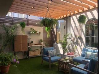 Lakeside home in security estate with solar power - 4