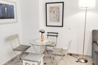 bonito apartamento de dos dormitorios en el centro y calle San Miguel - Torremolinos - 3
