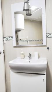 bonito apartamento de dos dormitorios en el centro y calle San Miguel - Torremolinos - 2