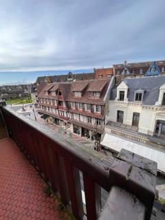 Duplex en plein centre, 3min plage - Deauville - 0