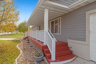 Modern Home-Garage-Scenic Patio - Rapid City - 5