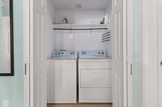 Container Oasis Downtown! - 6