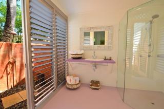 Sejala Beach Huts - Mission Beach - 2