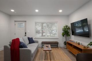 Serene Place - Walk to UF , Free Parking , Kitchen - Gainesville - 5