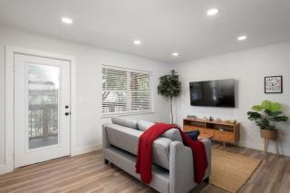 Serene Place - Walk to UF , Free Parking , Kitchen - Gainesville - 2