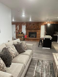 Crazy Horse - APT 1 - Kanab - 6