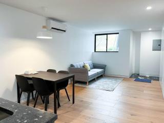 New Cozy Modern Minimalist Stay in Brooklyn at Rem-Casa - 6
