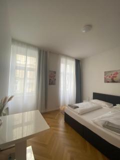 Home Sweet Home - Vienna Central - 2