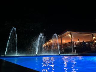 Virly’z Top View Resort - - 4