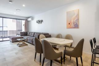 Westend 3 bedroom Split level Townhouse Next to River - Brisbane - 3