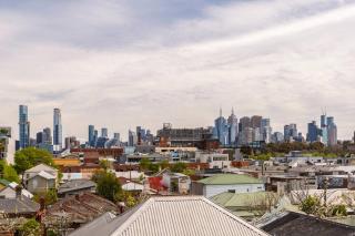 The Atrium - Discover a Vibrant Rooftop Haven - 6