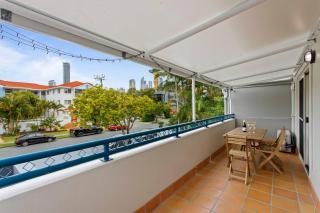 Deja Blue - Sunny Surfers Getaway on Chevron Island - Gold Coast - 5