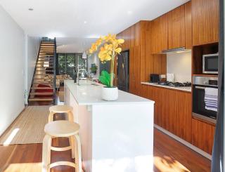 The Sun Catcher - A Trendy South Brisbane Townhouse - Brisbane - 4
