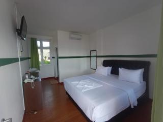 Hotel Ompu Herti - Balige - 8