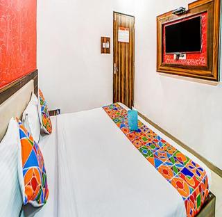 Fabhotel Glorify Palace - Nr Mumbai International Airport - Mumbai - 3