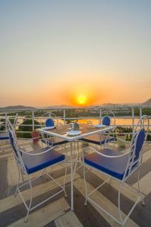 Royal Rafahiya - A Rooftop Lake View Hotel near lake Pichola - Udaipur - 7