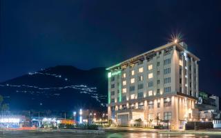 Holiday Inn Katra Vaishno Devi by IHG - Katra - 9