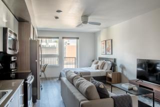 Capitol Hill studio w gym wd nr colleges SEA-623 - 0