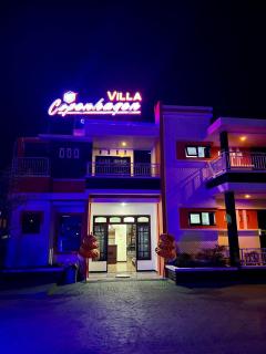 Villa Copenhagen Bukittinggi - Bukittinggi - 5