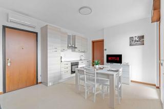 AR 73 Loreto 2 Minutes from the METRO - Milan - 2