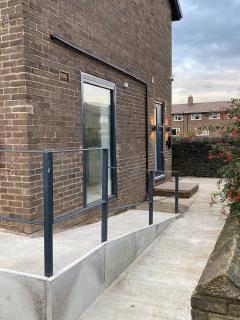 Luxury 2-Bed Apartment Lindley Huddersfield - Huddersfield - 8