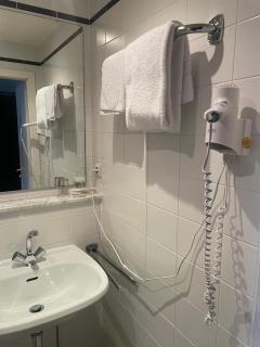 Hotel Bitterfelder Hof - Bitterfeld - 6