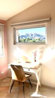 2 hébergements - 10 couchages - parking, piscine, jacuzzi - convivialité - 1