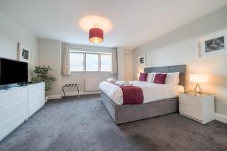 Roomspace Serviced Apartments - The Courtyard Penthouse - 2