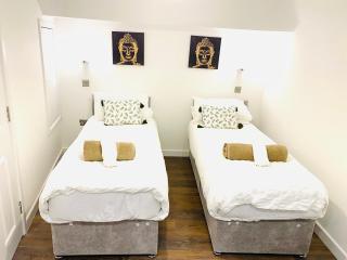 Buckinghamshire Elegant Studio - 0