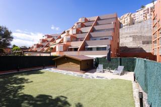 Home2Book Fantastic 160m2 Terrace Flat & BBQ - Radazul - 8