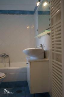 On The Wave - Modern Beachfront Apartment - 3