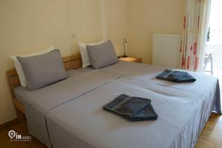 On The Wave - Modern Beachfront Apartment - 9