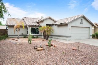 Sunkissed Private Pool 3BR Oasis w Outdoor Lounge - Phoenix - 5