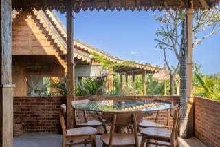 Charming 3BR Villa w/pool & view - Munggu - 3