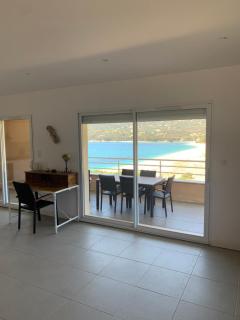 Grand appartement T4, piscine, vue exceptionnelle à 50 m de la plage - Propriano - 1