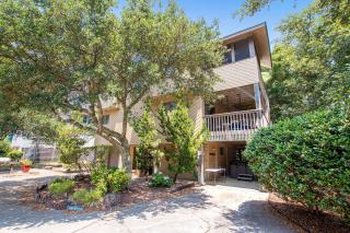 733, Finally- Oceanside, Hot Tub, Community Pools, Close to beach, Community Amenities - Corolla - 9
