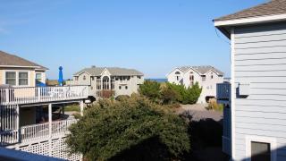 743, Golden Days- Oceanside, Ocean Views, Hot Tub, Close to Beach Access - Corolla - 7