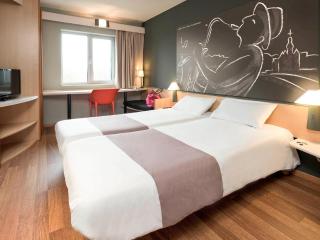 ibis Dinant Centre - 1